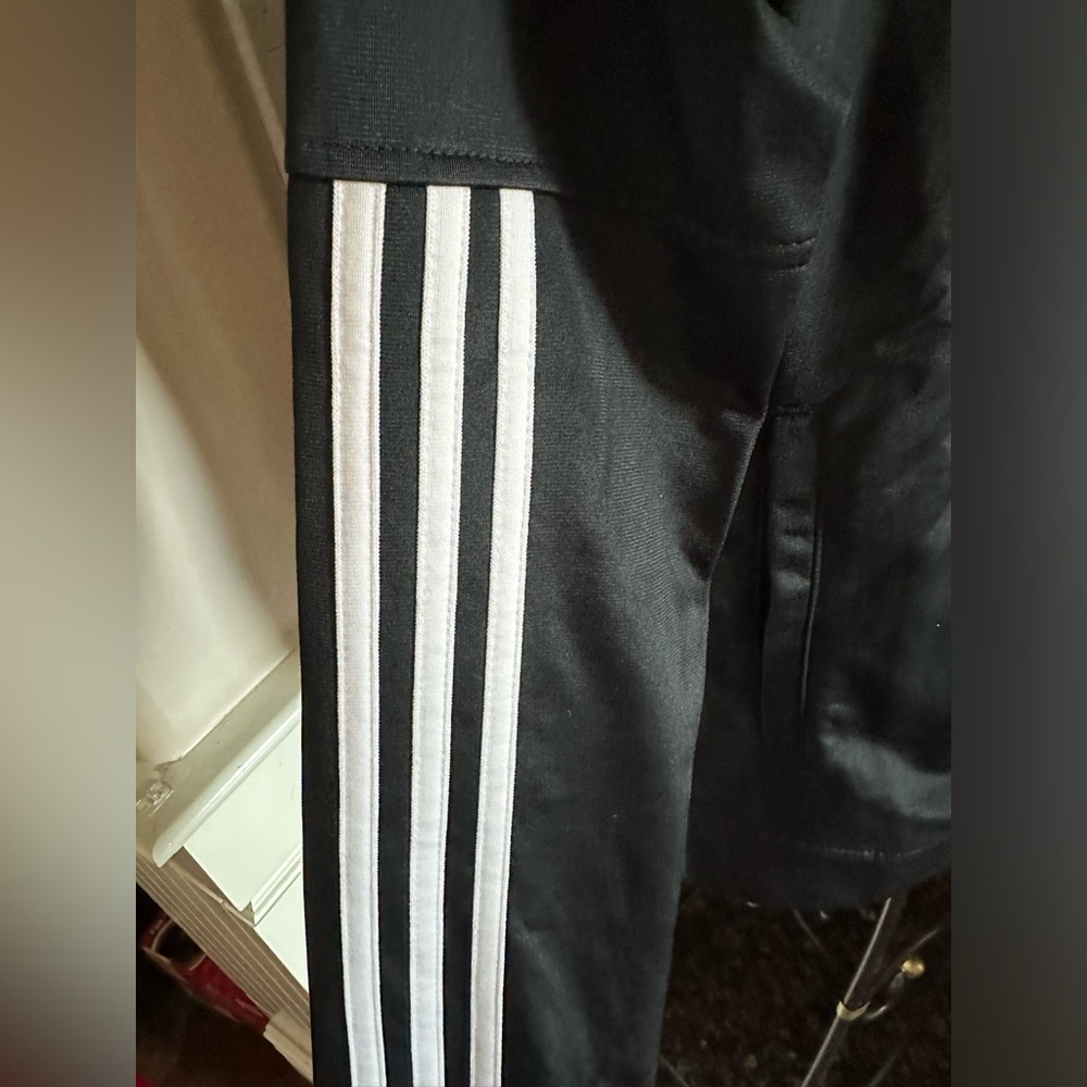 Adidas jacket - Picture 3 of 3
